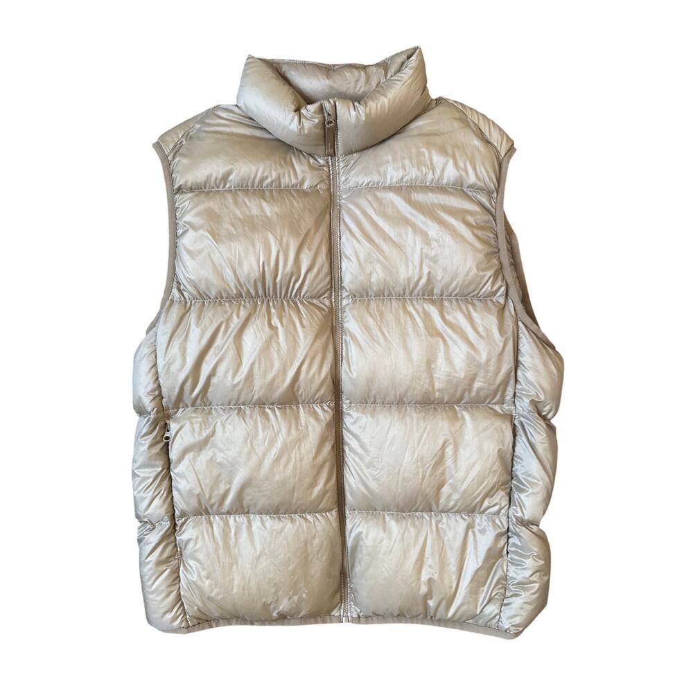 Uniqlo Ultra Light Down Vest Size Large Beige Wide Quilt Puffer Lightweight